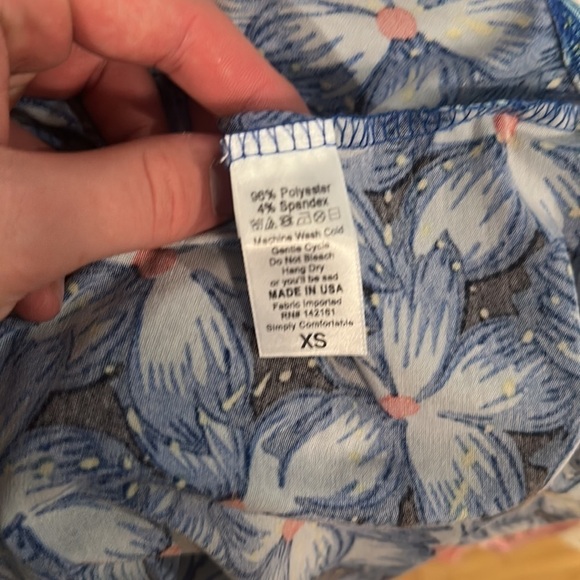 NWT LulaRoe short sleeve shirt size XS women’s - Picture 7 of 7